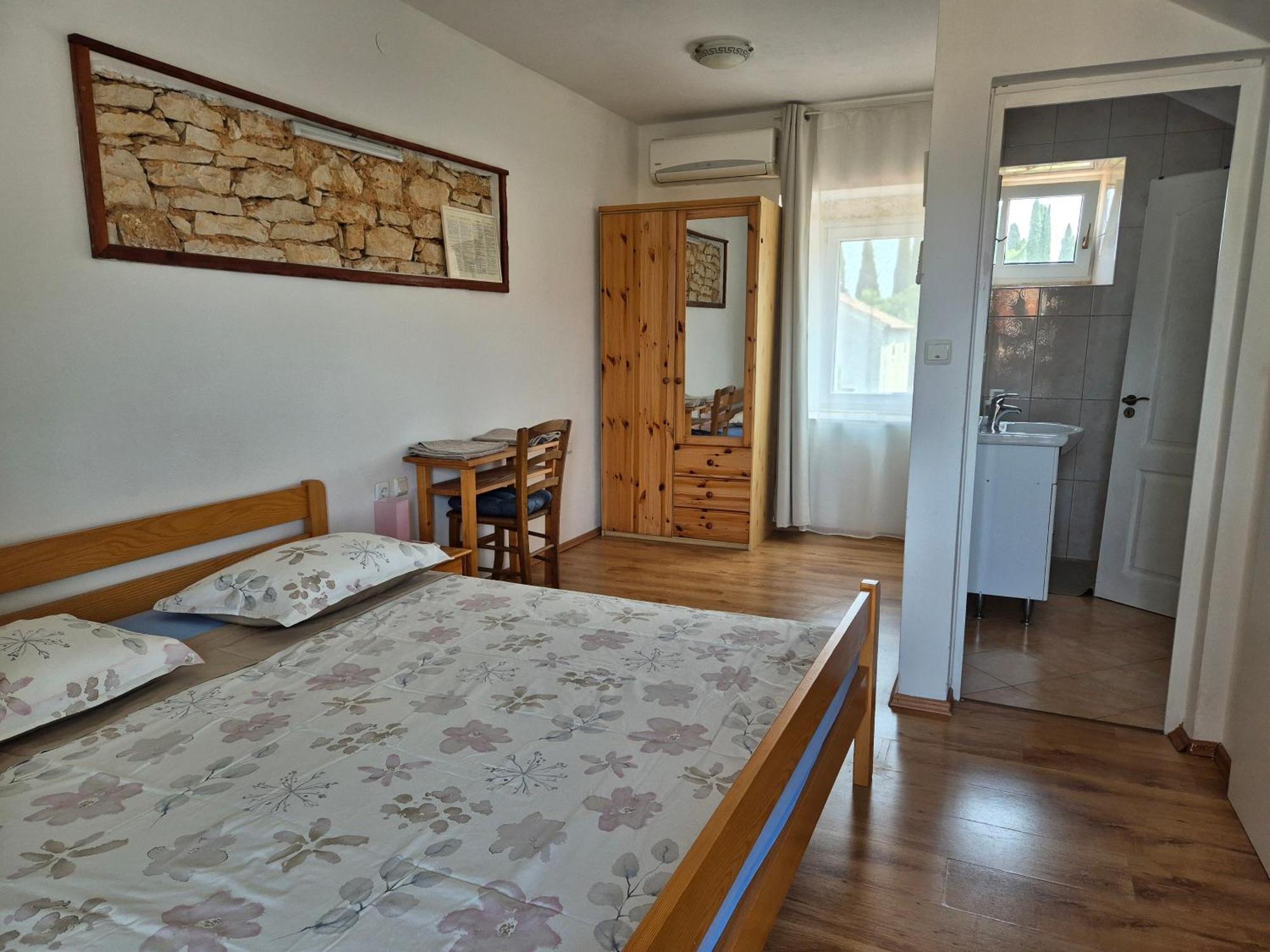 Laiki Apartment