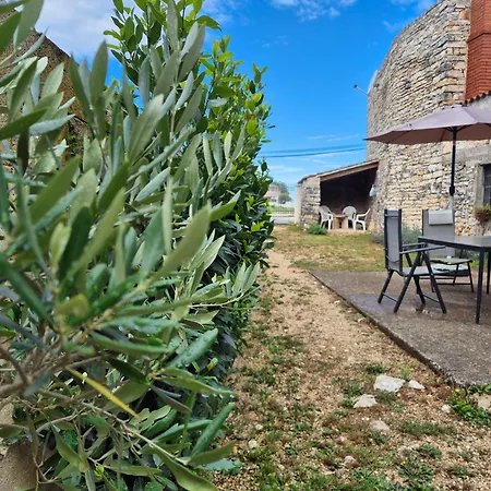Apartamento Laiki Rovinjsko Selo Exterior foto